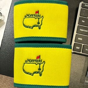 Set of two Masters cup collars